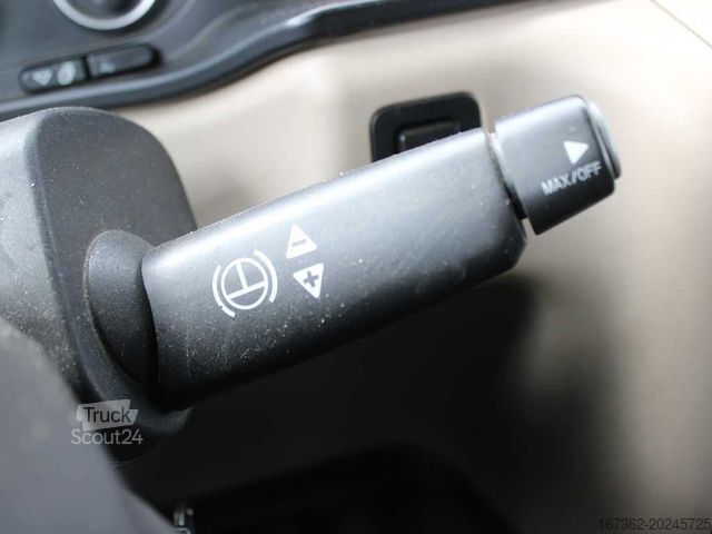 Gru montata su autocarro MAN TGS 33.500,6X6,EURO 6,RETARDER,PALFINGER Q170Z96