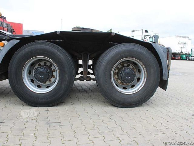 Gru montata su autocarro MAN TGS 33.500,6X6,EURO 6,RETARDER,PALFINGER Q170Z96
