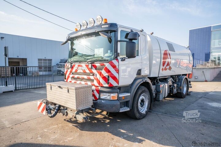 Balayeuse de voirie SCANIA P280 - SCHORLINGER OPTIFANT 70