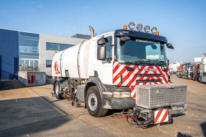 Balayeuse de voirie SCANIA P280 - SCHORLINGER OPTIFANT 70