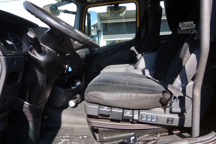 Autotransporter Mercedes-Benz Atego 1221 1221 L  Takel wagen 6 Persoons