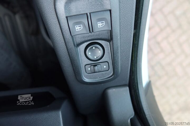 Furgonetka Renault Master POST NL Uitvoering L3/H2 BPM Vrij, 3 pie...