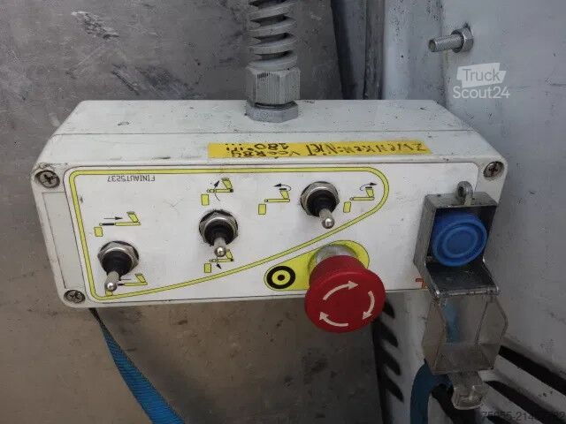 Plate-forme de levage Renault Master SKY WORKER 12,5 METER