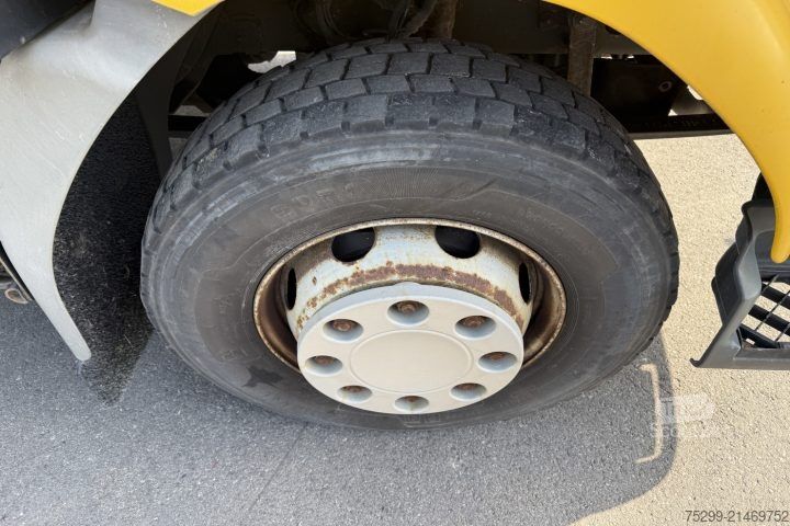 Camion caisson Renault Midlum 280.16 Koffer/HB Motorschaden / Swiss-Vehicle