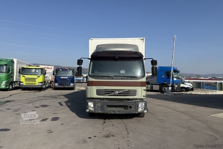 LKW mit Kofferaufbau Volvo FLL-280 4x2R Koffer/HB Motorschaden / Swiss-Vehicle