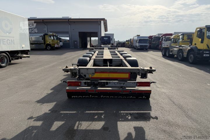 Semi-remorque à carrosserie interchangeable Fliegl SDS 380 Containertransport / Swiss-Vehicle