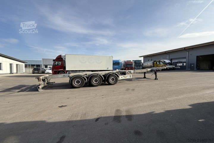 Semi-remorque à carrosserie interchangeable Fliegl SDS 380 Containertransport / Swiss-Vehicle