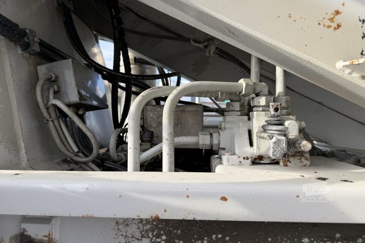 Komercinė transporto priemonė  Moser Betonsilo