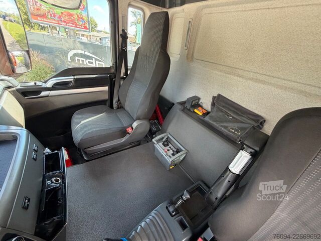 Imutyhjysäiliöauto MAN TGS 33.540 Müller Saug-Druck-Kombispüler Recycle