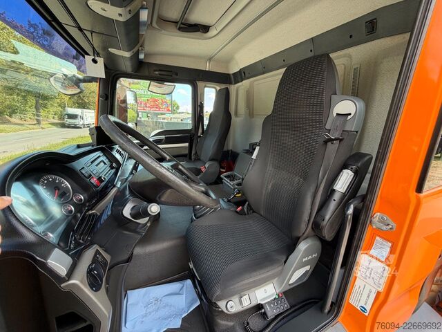 Imutyhjysäiliöauto MAN TGS 33.540 Müller Saug-Druck-Kombispüler Recycle