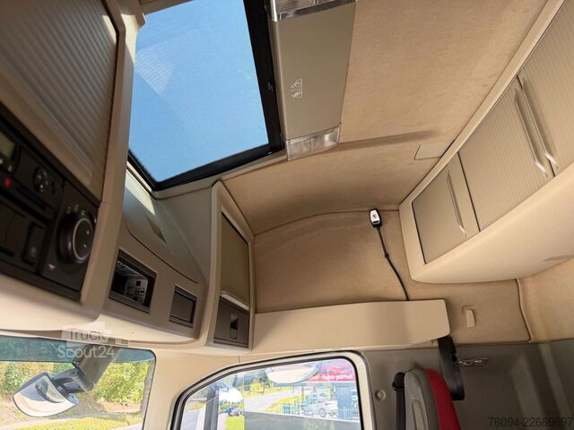 Контейнеровоз з гачком (рол-офф) VOLVO FH 460 6x2 Abrollkipper AHK