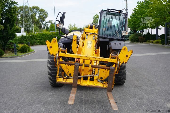 محمل تلسكوبي JCB 540-140 telescopic loader / 14 m range
