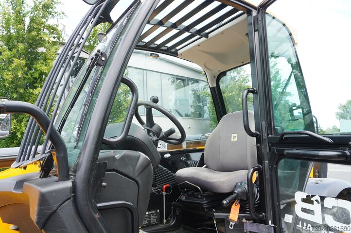 محمل تلسكوبي JCB 540-140 telescopic loader / 14 m range