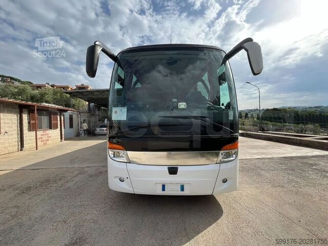 Tur aracı Setra S415
