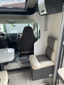 Camper semintegrato Forster T 699 EB inkl. Winterpaket