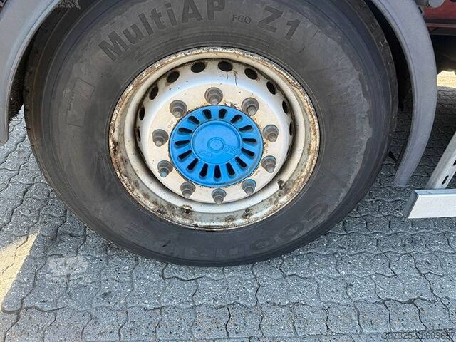 Rörligt golv Knapen Walkingfloor / Schubbodenauflieger