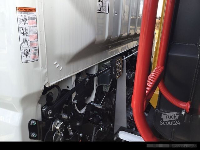Kombi s prekucnikom FUSO Canter 7C18 Palfinger-Abrollkipper +Mulde+AHK3,5