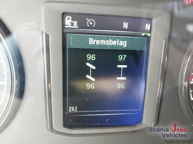 Balayeuse de voirie Scania P 320 B4x2NA Kipper Kran Winterdienst komplett Sch