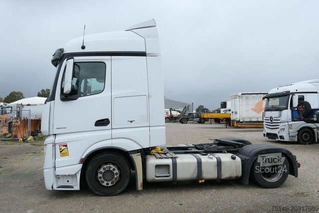 Грузовик для опасных материалов MERCEDES-BENZ 1843 Actros 4x2, Retarder, AC,2x Tank, Lowliner
