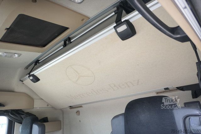 Грузовик для опасных материалов MERCEDES-BENZ 1843 Actros 4x2, Retarder, AC,2x Tank, Lowliner