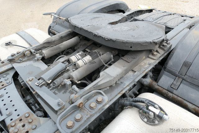 Bīstamo materiālu kravas automašīna MERCEDES-BENZ 1843 Actros 4x2, Retarder, 2x Tank, AC, Lowliner
