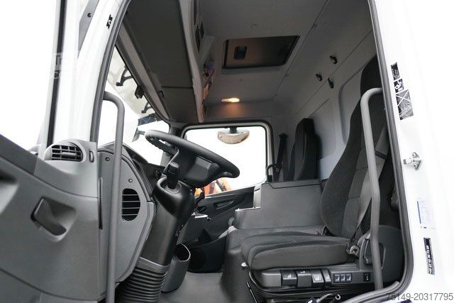 Бортовой грузовик с тентом MERCEDES-BENZ 1521 L Atego 4x2, LBW, Schiebeplane, Klima, Luft