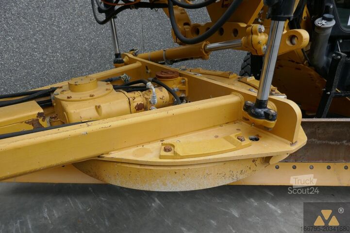 Greyder Caterpillar 160M3