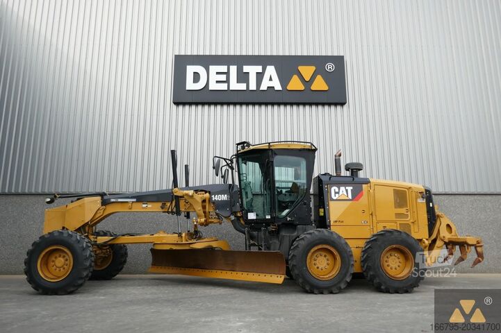 Greyder Caterpillar 140M2