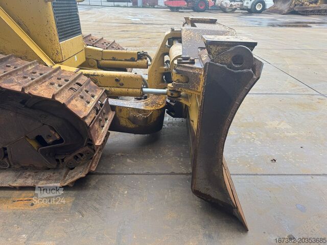 Μηχανή ισοπέδωσης Caterpillar D6N XL