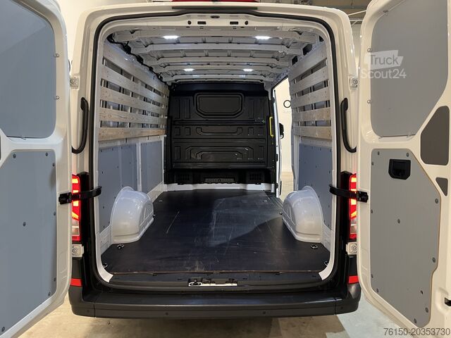 Furgonas Volkswagen Crafter 2.0 TDI L3H2 140 PK Automaat / Euro 6 /...