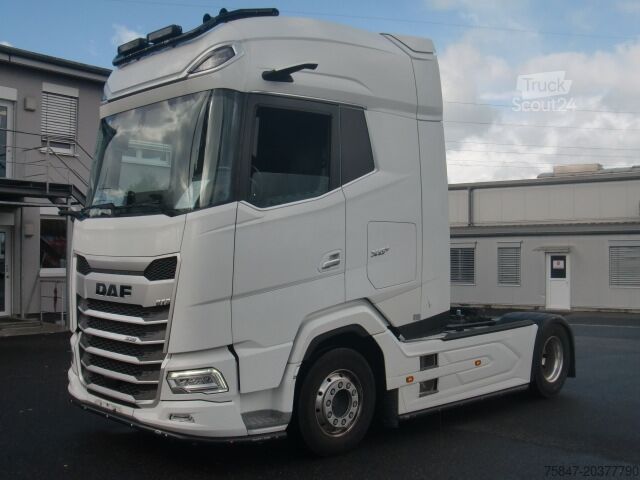Standard nyerges vontató DAF XG+ 530 FT Intarder 2x Tank Relax