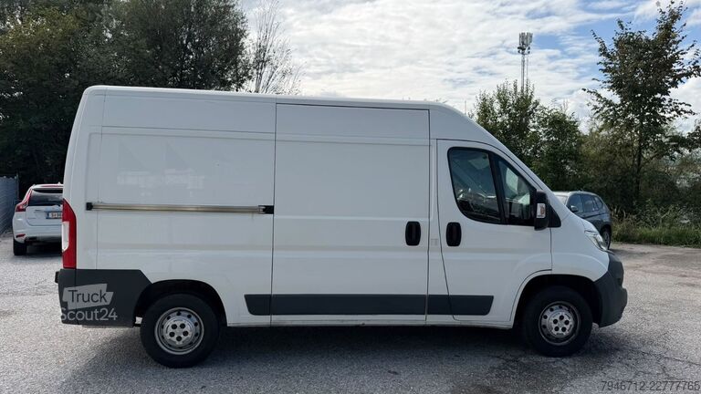 Bestelwagen met verhoogd dak PEUGEOT Boxer Kasten Hochraum 333 L2H2 Pro BlueHDi 130