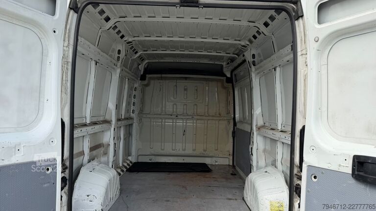 Bestelwagen met verhoogd dak PEUGEOT Boxer Kasten Hochraum 333 L2H2 Pro BlueHDi 130