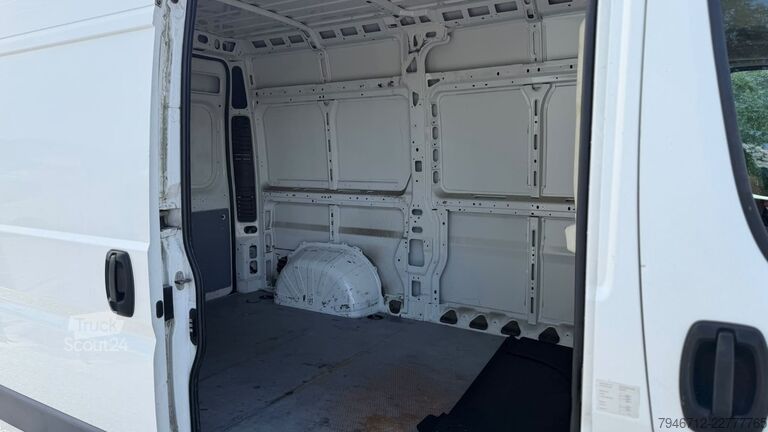 Bestelwagen met verhoogd dak PEUGEOT Boxer Kasten Hochraum 333 L2H2 Pro BlueHDi 130
