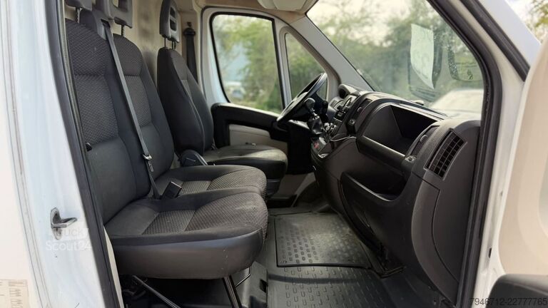 Bestelwagen met verhoogd dak PEUGEOT Boxer Kasten Hochraum 333 L2H2 Pro BlueHDi 130