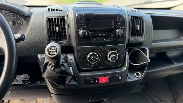 Bestelwagen met verhoogd dak PEUGEOT Boxer Kasten Hochraum 333 L2H2 Pro BlueHDi 130