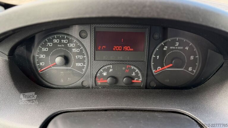 Bestelwagen met verhoogd dak PEUGEOT Boxer Kasten Hochraum 333 L2H2 Pro BlueHDi 130