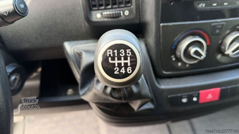 Bestelwagen met verhoogd dak PEUGEOT Boxer Kasten Hochraum 333 L2H2 Pro BlueHDi 130