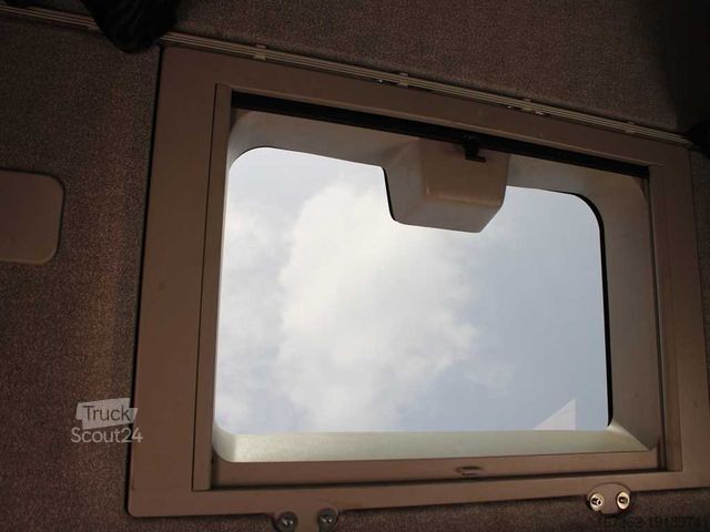 Φορτηγό πλατφόρμα με μουσαμά IVECO EUROCARGO 160E28, EURO 6