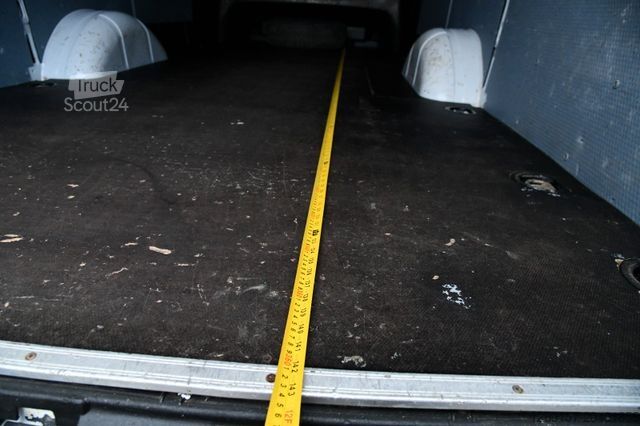 Dodávka s vysokou strechou IVECO Daily Kasten Mixto L3H2 35S180  COC 6-Sitze