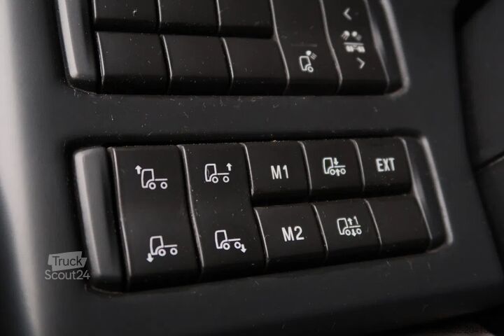 Standaard-SZM Scania P500 6x2/ FULL AIR/ HYDRAULIC/ LEATHER/ 2.950 W...