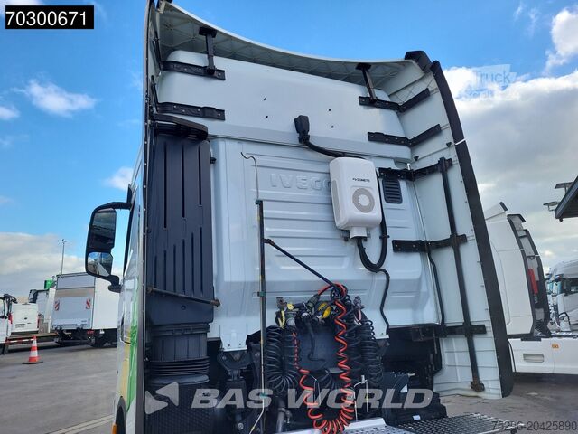 Standard-SZM Iveco S-Way NP 460 4X2 LNG! NL-Truck Retarder 2xTanks...