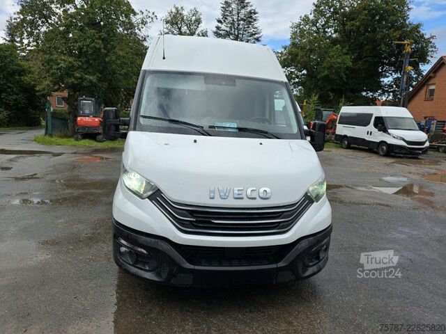 Dodávka s vysokou strechou IVECO 35S16 HiMatic, Klima Automat, 1+2 Sitzer, AHK