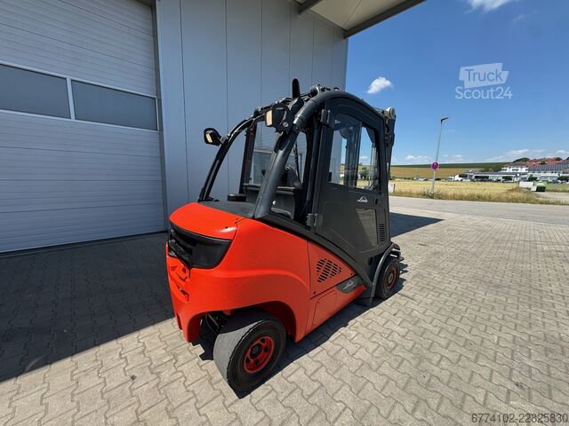 Dyzeliniai šakiniai krautuvai Linde H25D-392-02--EK