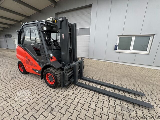 Rokovalci s kontejnerji Linde H40T-394-02--EK