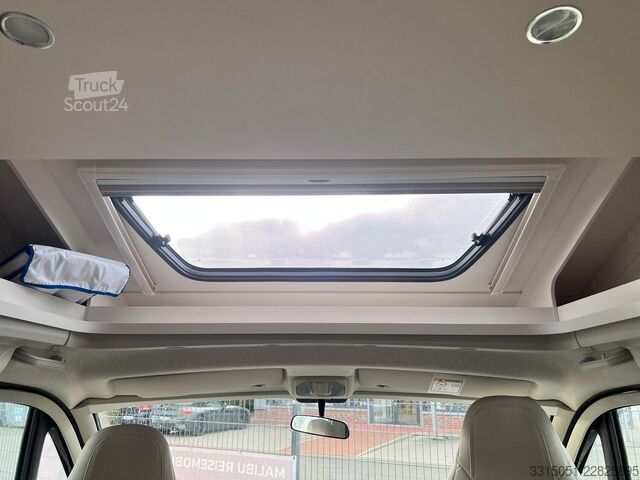 Puoliksi integroitu matkailuauto CORIGON T Pure 70 LS Solar+Markise+Hubbett+Kamer+Etrusco