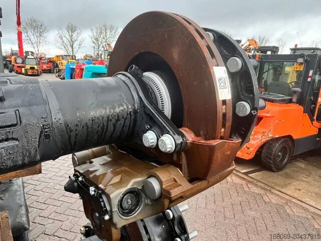 Axă SAF - HOLLAND P9-22K01 and SKRB9022K AXLE