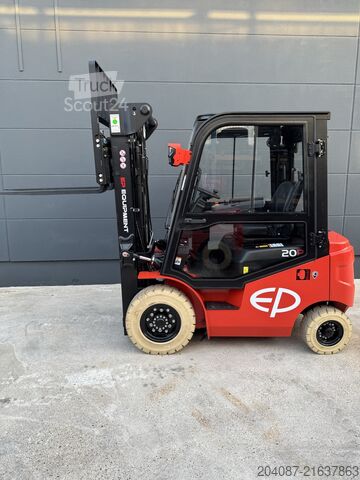 Heftruck EP Equipment EFL203P Lithium Ionen Triplex