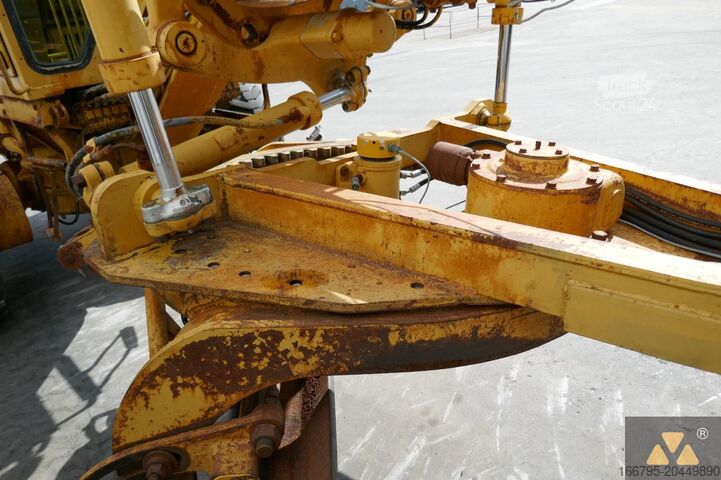 Równiarka Caterpillar 12G