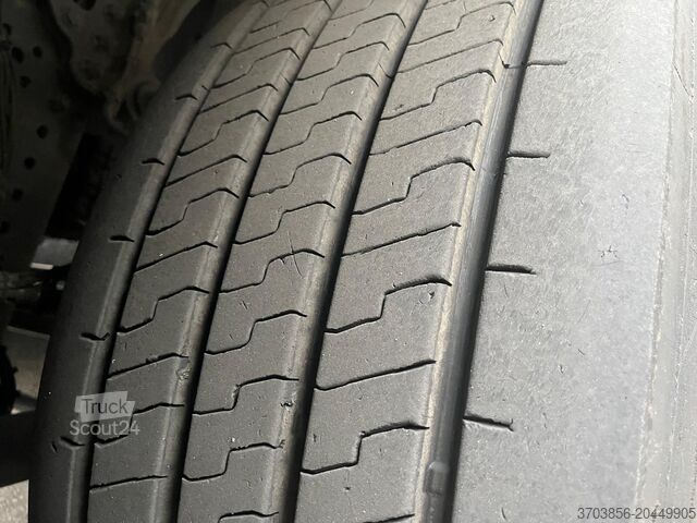 Truck with beverage superstructure Mercedes-Benz Actros 2548